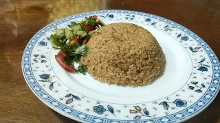 جوزي بيقول لي مش هتعرفي تعملي ارز البصل هاطلبه من بره قلت له ليه ده انت معك الشيف شربيني 