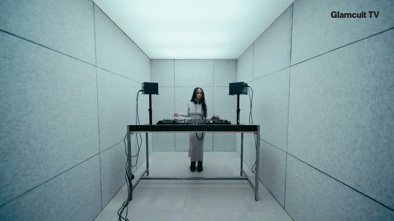 Glamcult TV — Toccororo