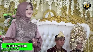 Download Nyanyian Rindu/ Widia, adik mempelai laki laki / Rafifa Musik. MP3