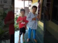 Jurus buka baju (anak kecil)
