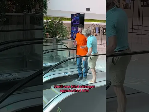 He Couldn't Step Onto the Escalator... Then Someone Noticed β€οΈ