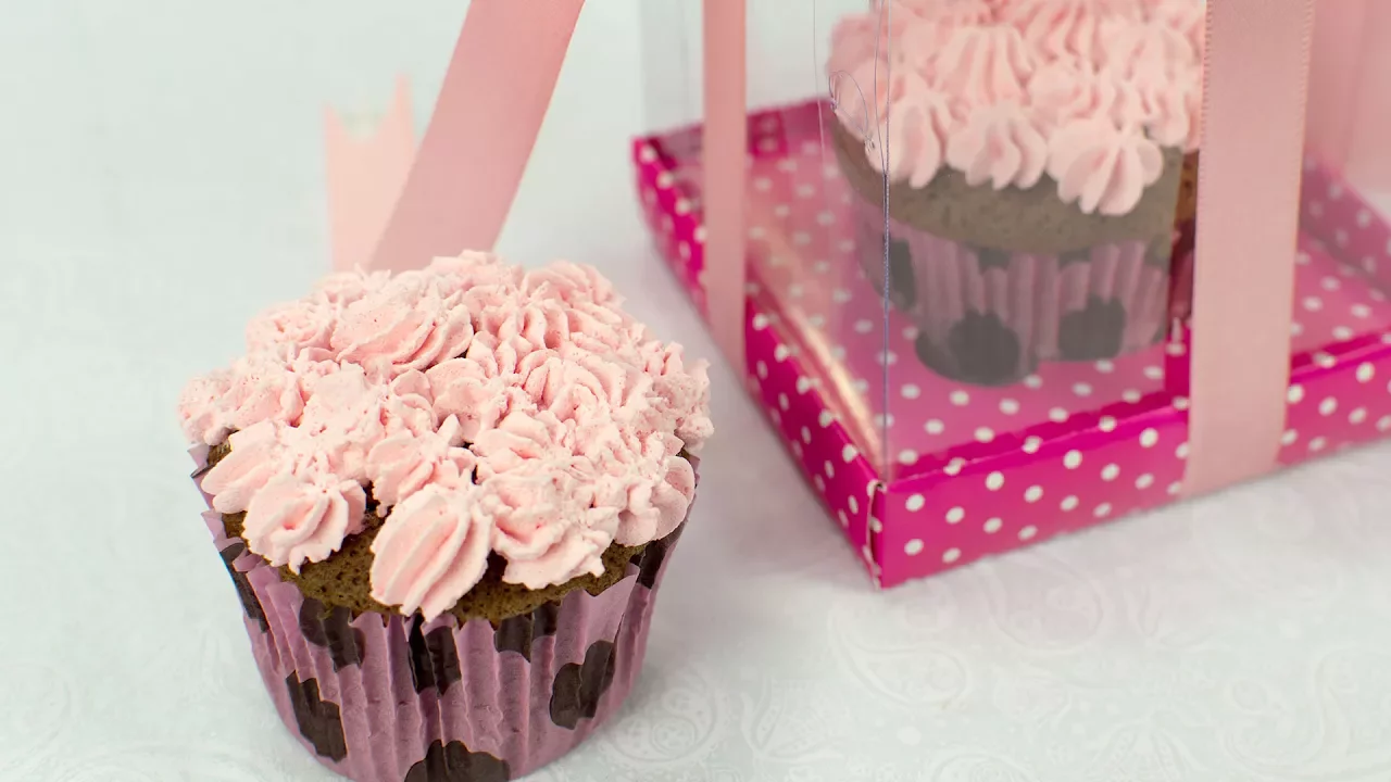 RECEITA CUPCAKE DE CHOCOLATE C/ RECHEIO DE BRIGADEIRO DIA DOS NAMORADOS