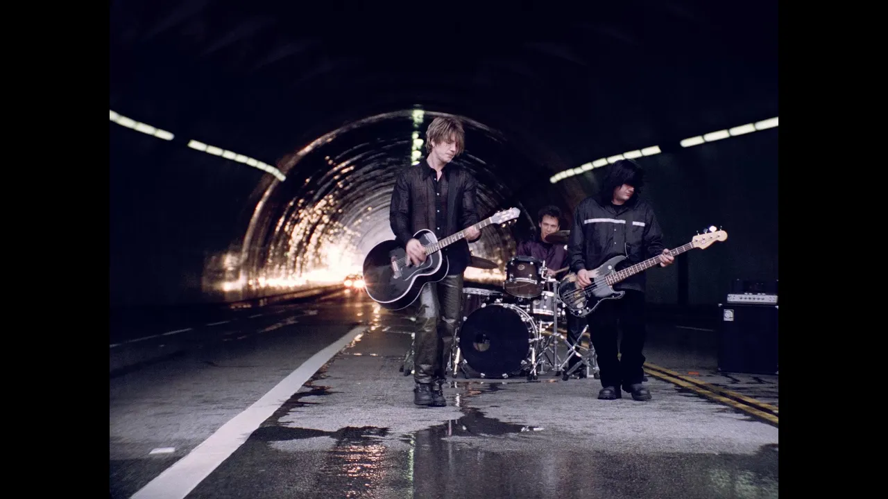 Goo Goo Dolls - Iris (Official Lyric Video) Goo Goo Dolls - Iris (Official Lyric Video)