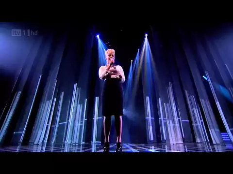Download MP3 Labrinth ft. Emeli Sandé - Beneath Your Beautiful (Live at The X-Factor 2012 HD)