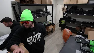 LIVE ORDER PACKING!