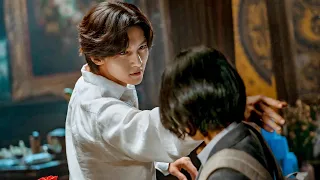 A Broke Student Doesn T Believe In Magic Until She Meets A Charming Magician 