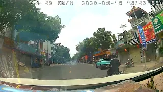 Lái xe quanh Hà Nội Lái xe quanh Hà Nội 20260518 134217 Front 3min
