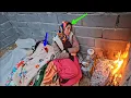 Download Lagu Sajjad brought a nurse for the pregnant Narges, but Narges strongly objected. Is there any treason i