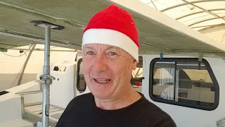 Ep 250 – Catamaran Build Videos – Life on the Hulls