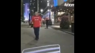 بهجت صابر لسه مجاش الي في يوم يعكرلي مزاجي  بهجت صابر لسه مجاش الي في يوم يعكرلي مزاجي