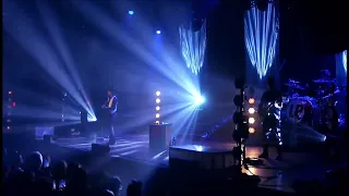 lp everybodys falling in love live at philadelphia concert 2022