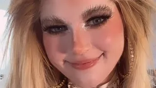 KISS ME THIS SEASON