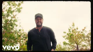 Luke Bryan - Country And She Knows It