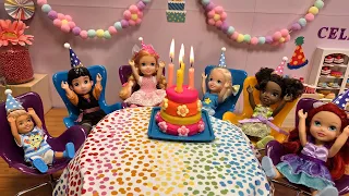 Birthday party ! Elsa & Anna toddlers & friends - games - gifts - play - Barbie dolls