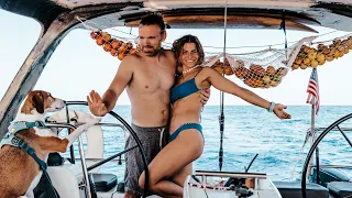 VERY Deep Sea Fishing for MAHI MAHI | MID OCEAN CROSSING!!  (Day 3)