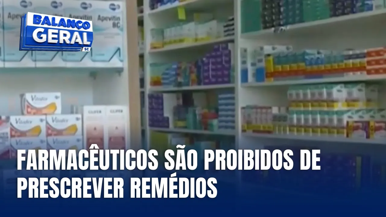 Farmacêuticos são proibidos de prescrever remédios após nova decisão do Conselho Federal