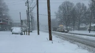 live! Charlotte North Carolina record snowfall!  Walking through Plaza and NODA. #snow #charlotte