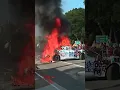 Download Lagu Protesters set Waymo cars on fire in Los Angeles anti-ICE protests | REUTERS