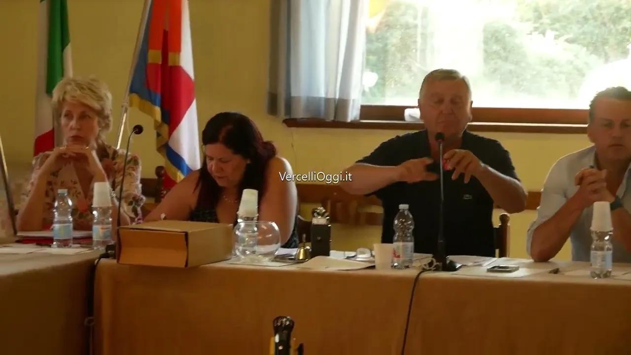 Varallo   Il Consiglio Comunale finisce in lite