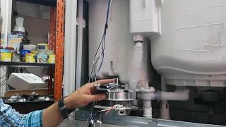 طريقه توصيل أطراف موتور كوبي لعصاره غساله هاف توشيبا وشرح سبب تلف الموتور الاصلي 