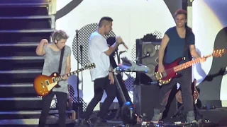 15 one direction alive otra singapore