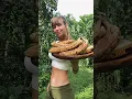 Download Lagu What I eat in a day as a 43yr old off grid in the jungle 🌱