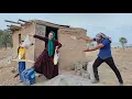 Download Lagu Ismael's incredible help to Jamila and her daughter
