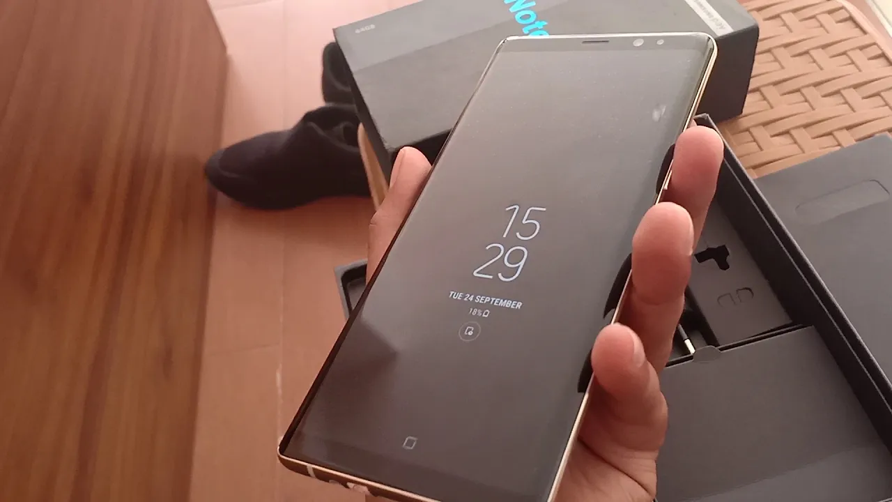 2020 Dapat Samsung Note 8 Hampir Sempurna 《UNBOXING HP BEKAS》