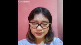 ome tv reaksi cewek cantik liat ular kasur prank vol 22