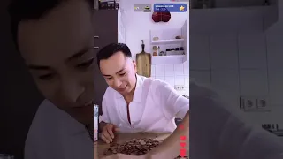 موزه موزه حسابی ازدست مامای ناراحت است     دندنها