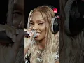 “Les autres filles” - Ronisia - A la Régulière