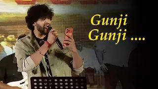 chandrahas superb superb singing performance gunji gunji song at barabar premistha pre releaseevent