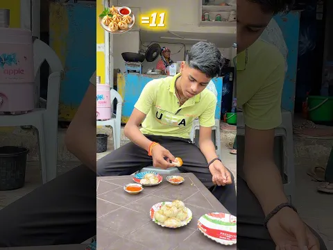 Momo’s Ya Pizza? Pay 200 Rupees For 20 Momo’s 🤤 #food #challenge