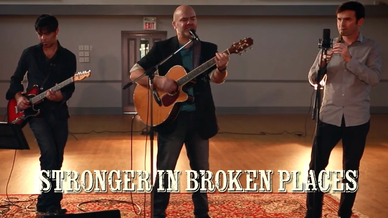 David Leask performs "Stronger In Broken Places" David Leask performs "Stronger In Broken Places"