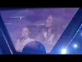 Vitaa et sa nièce sur scène - Vitaa chante Promets moi à Bordeaux