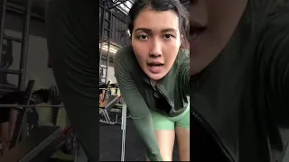 kakak gemoy cantik tembem jualan deodorant spray sambil ngegym workout gym fitness