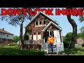 Download Lagu Ontdek de binnenkant van een verlaten duplex in Detroit