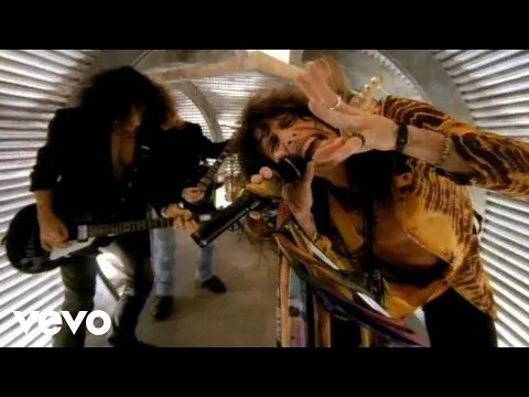 Download MP3 Aerosmith - Amazing (Official Music Video)