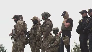Oregon lawmakers hold hearing to ban secret police masked law enforcement