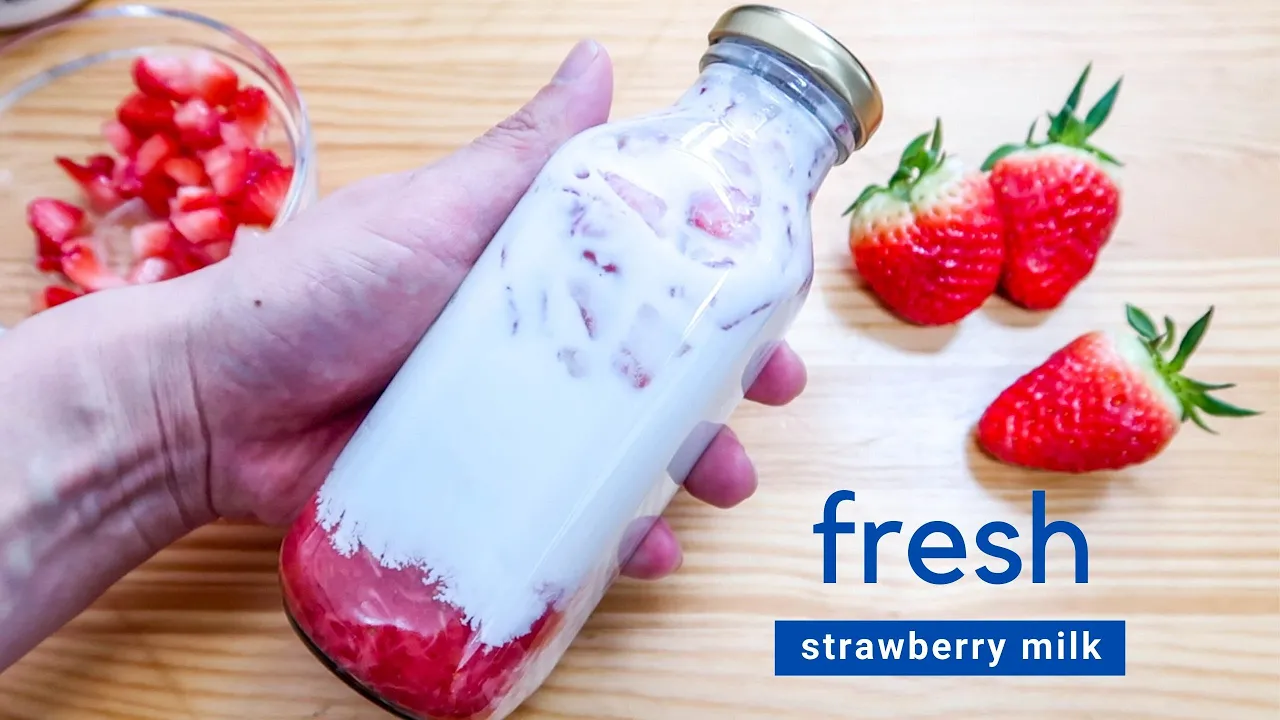 How to: Fresh Strawberry Milk   Seoul Cafe Style