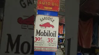 Mounting tin signs