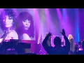 Download Lagu Barbra Streisand and Ariana Grande  - No More Tears (Enough is Enough) Live in Chicago