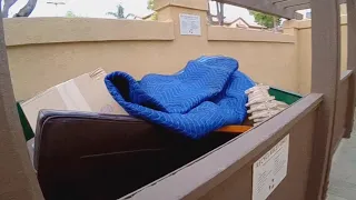 rich family moves out and throws away so much good stuff 