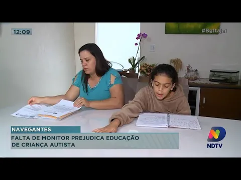 Falta de monitor prejudica educação de crianças autista em Navegantes