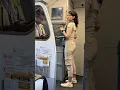Download Lagu Mba Tia Pramugari Viral sedang diskusi 🥰✌️ #cabincrewjobs #pramugaricantik #airport