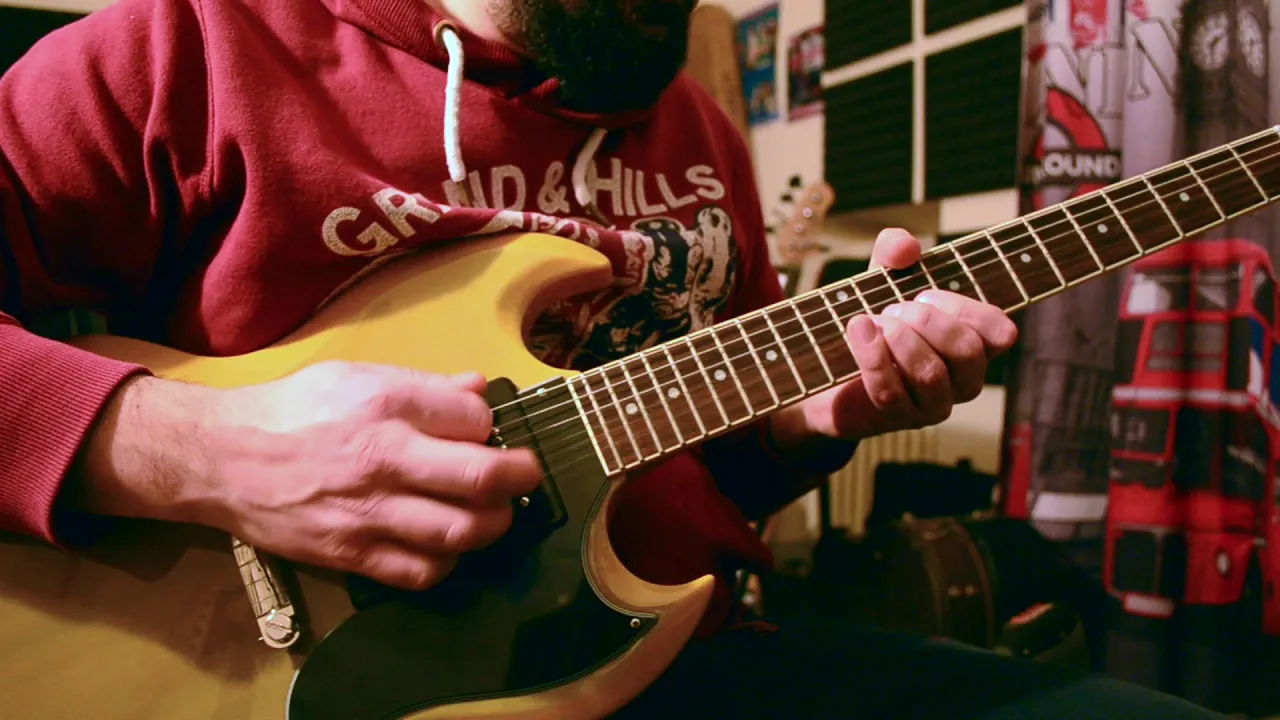 Sultans of swing (Dire Straits) Martin Miller solo Cover Sultans of swing (Dire Straits) Martin Miller solo Cover