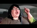 let's watch Foodie Beauty lose her ever loving mind (while driving)