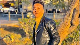 بوده محمد بتاع انا اتغيرت والغل هريكو بيغنى ولاعارف قلبى من حبيبى من احلى الاصوات ممكن تسمعوها 