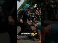 Download Lagu Viral!! Bu hajah tega dorong guru baik ini, lihatlah yang terjadi.. #kisahnyata #viralvideo