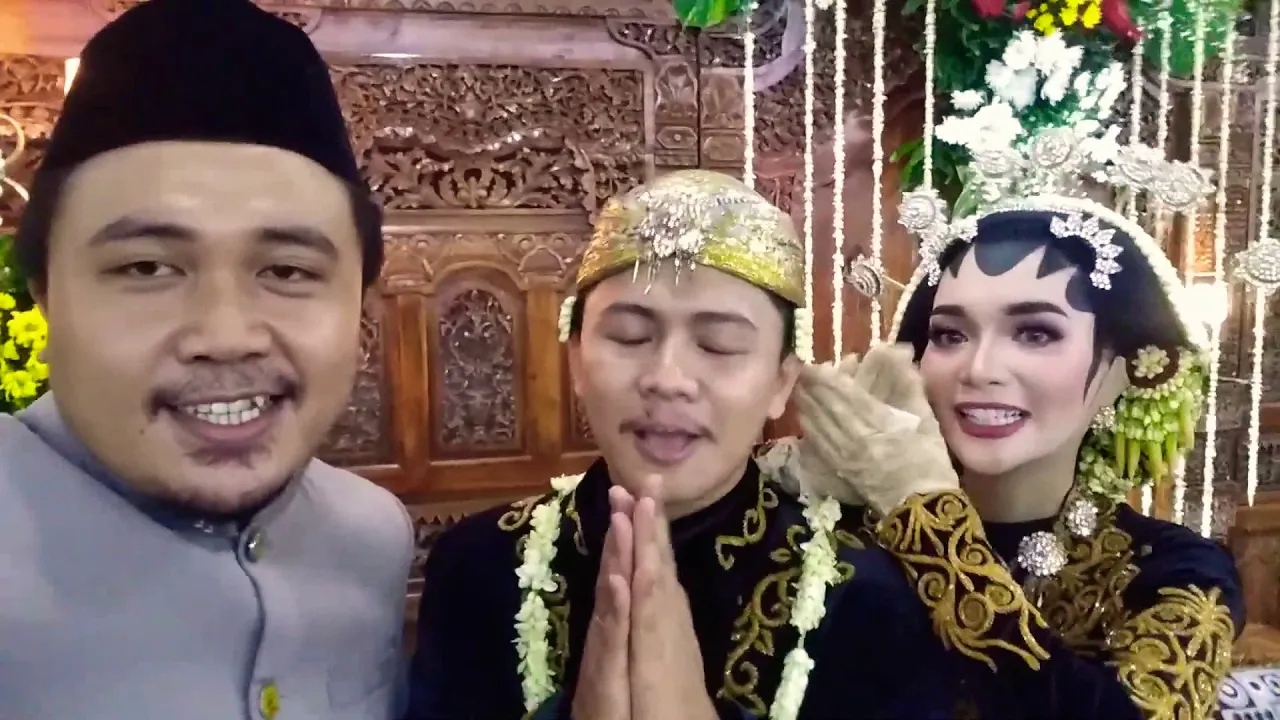 
          
          
          
            
            Aula Al-Azhar Jakarta Timur
          
        . 